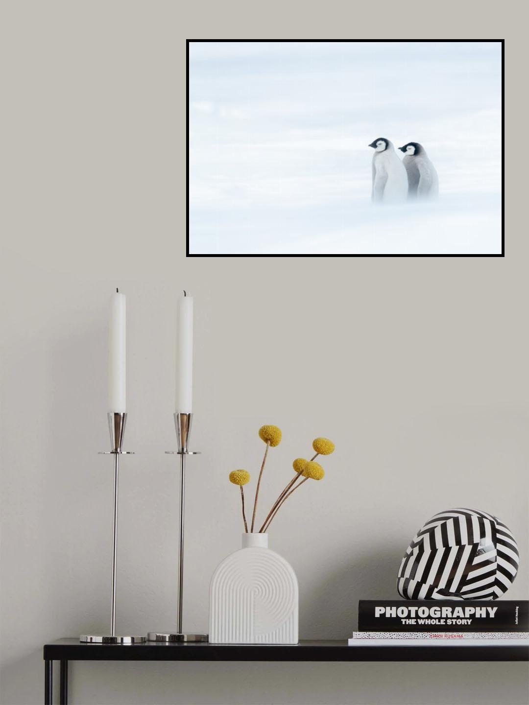 SISTER BOND UNDER THE WORST WEATHER II Poster och Canvastavla