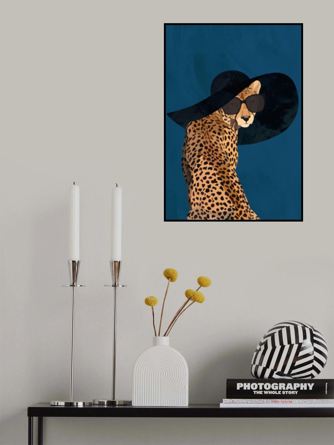 Fashionable Cheetah wearing a sunhat Poster och Canvastavla